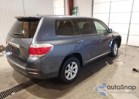 2011 Toyota Highlander Base V6 из США, поврежденный, VIN 5TDZK3EH2BS047760